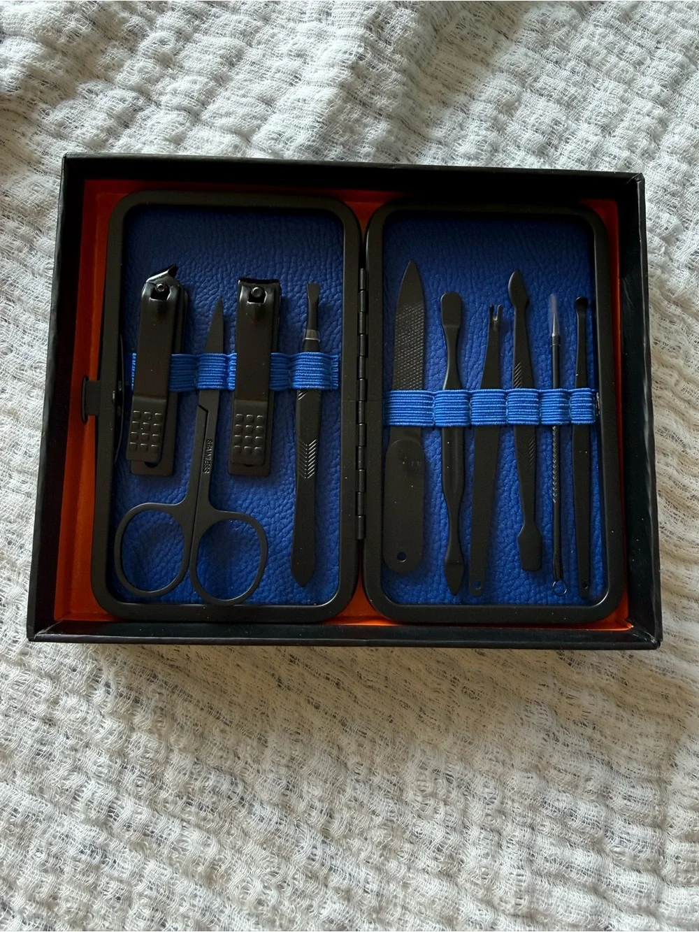 Color Pop Grooming Kit for Men - Black & Orange